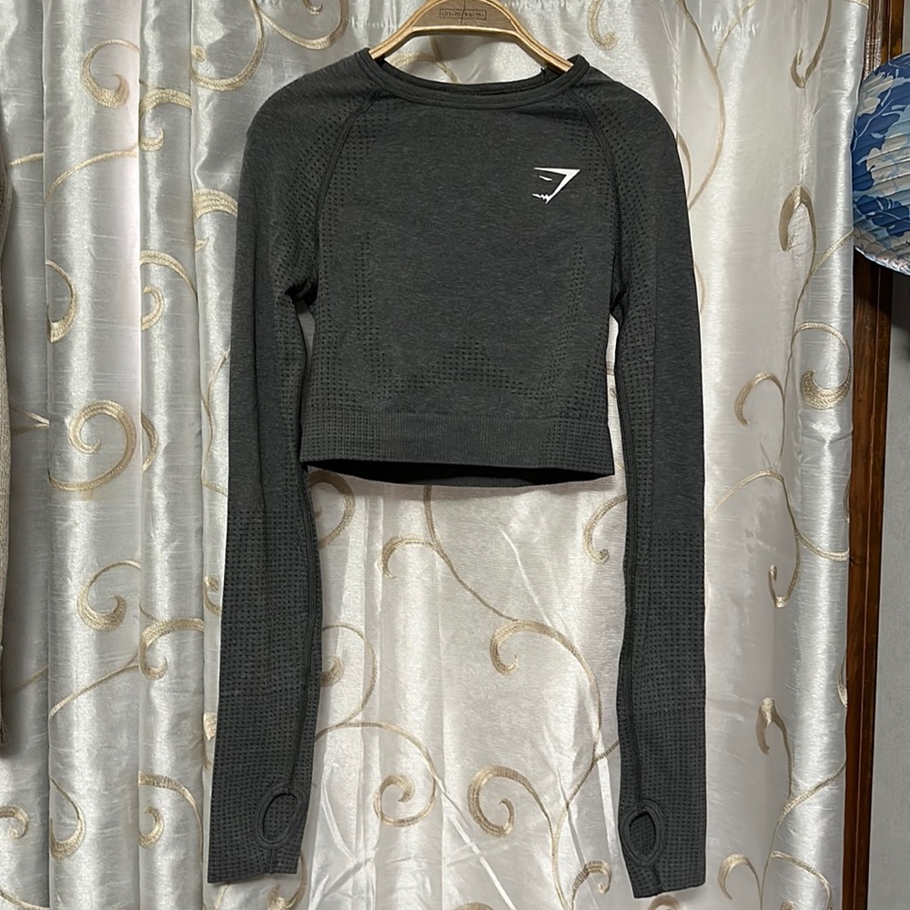 Gymshark long sleeve crop top